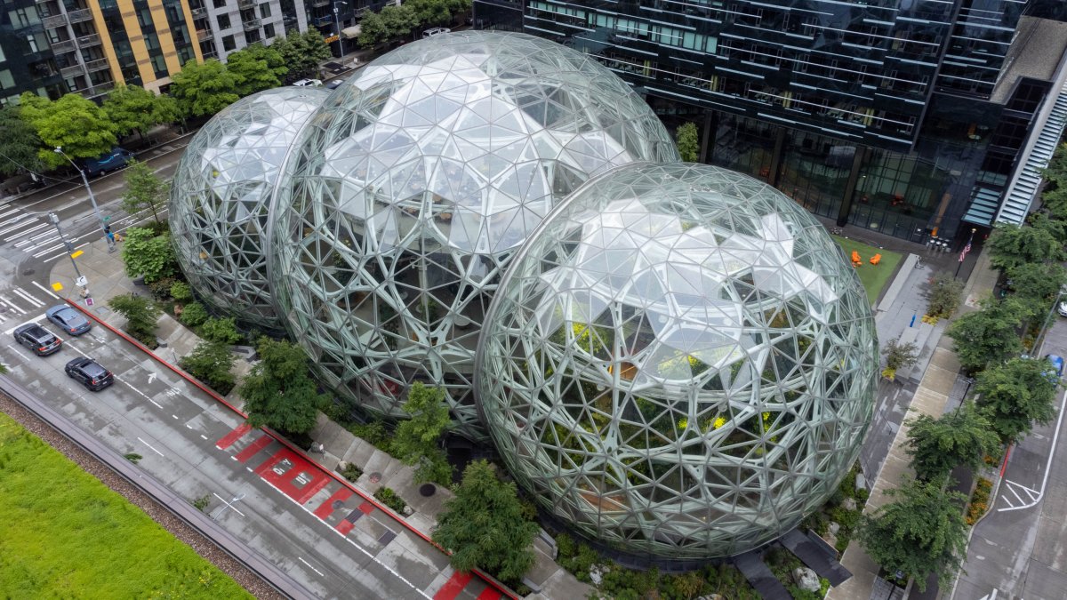 Amazon Tells Its Engineers to Stop Chasing Tokens: AI Usage Metrics Are "Deeply Flawed"