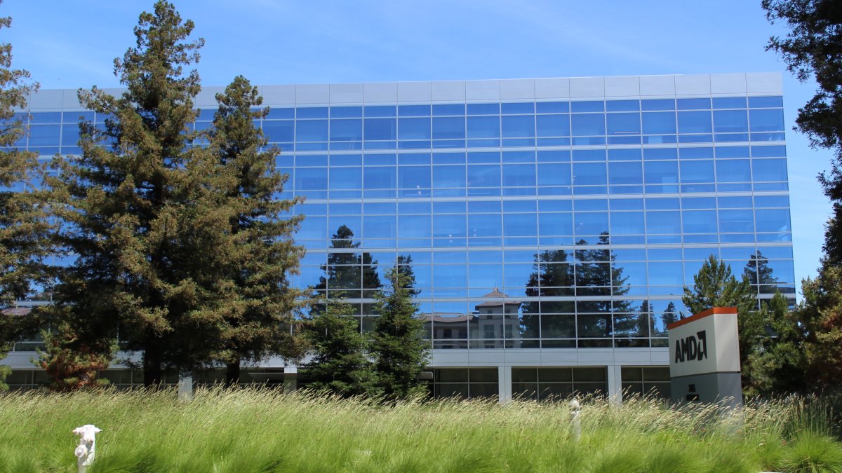 AMD Puts $1 Billion Into Meta's $97.5 Billion AI Raise as Helios Racks Go Live for Muse