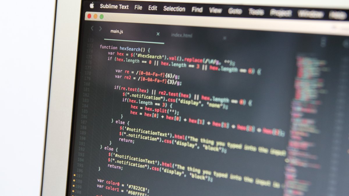 'The Coding Interview Is Dead': An Anthropic Manager Drops It as Junior Hiring Slips From 27 Percent to 9 Percent