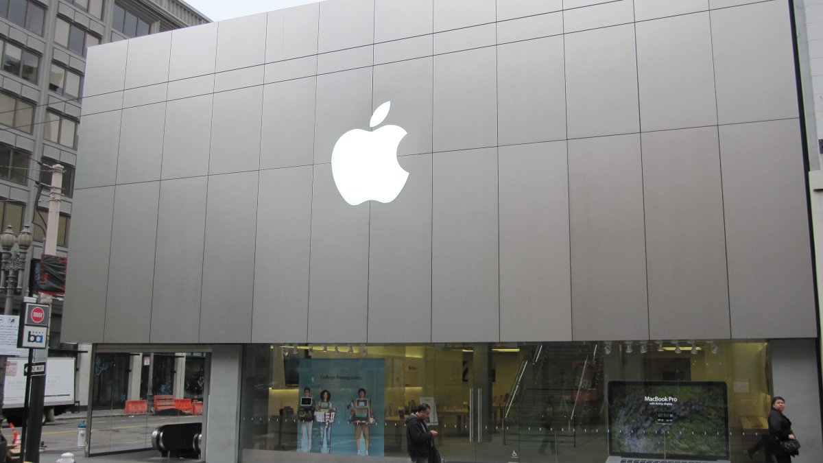 Apple Rewrites App Store Rules to Purge AI Nudify Apps, Putting Developer Accounts on the Line
