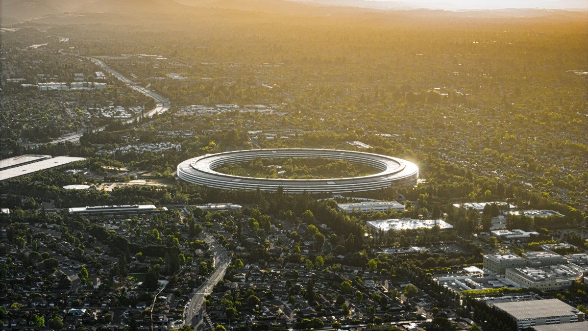 Apple Intelligence Finally Lands in China This December as iOS 27.3 Ships With Alibaba's Qwen and Baidu Under the Hood