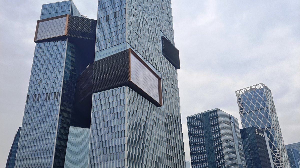 Tencent, ByteDance and Alibaba Race to Build China's Personal Agent: Handy Bot, 'Xiaodou' and 'My Qwen' Chase Meta's Muse