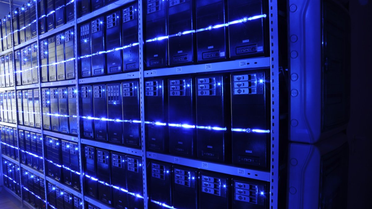 Lambda Lines Up $4 Billion at a $14.5 Billion Valuation as Its Backlog Balloons to $50 Billion Ahead of a 2027 IPO