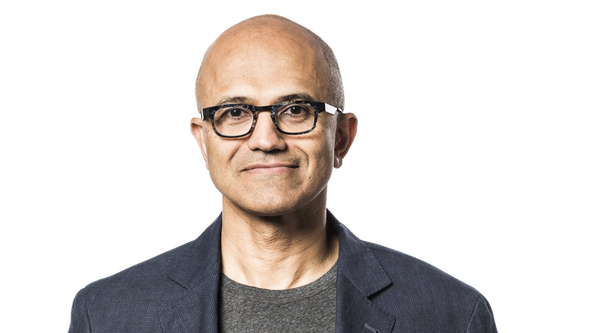 Microsoft Bets Windows on Hybrid Intelligence: MAI Code 1.1 Flash Comes to Win11 as the $5,999 Surface RTX Spark Dev Box Opens for Preorder
