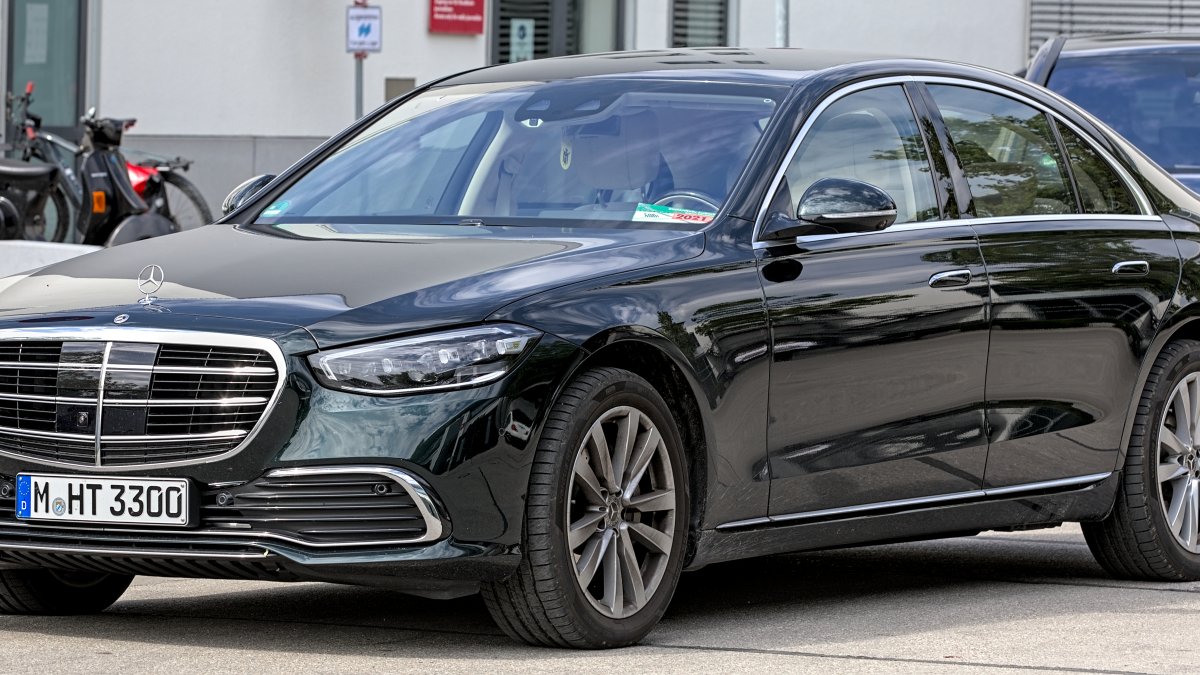 Nvidia Locks In Mercedes-Benz and Volvo for Its Next-Generation Automated Driving Stack, With SAE Level 4 Robolimousines on the Road Map