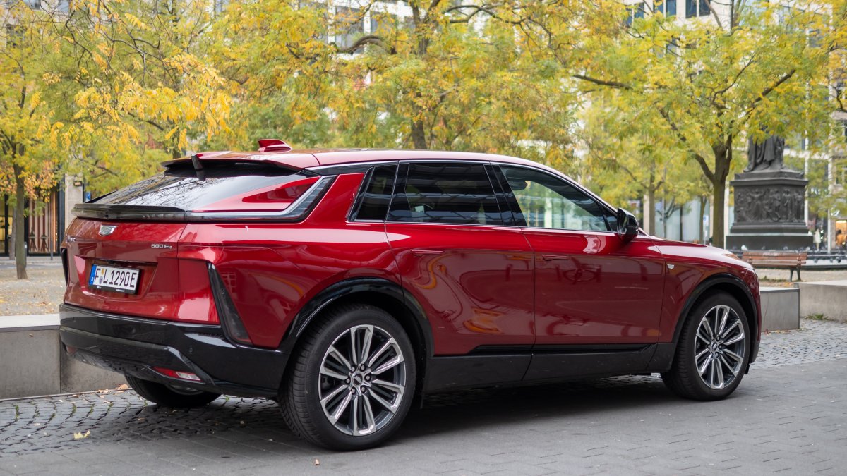 GM Turns Its 30-Year-Old Emergency Call Service Into an AI Assistant: OnStar AI Debuts on the 2027 Cadillac Lyriq