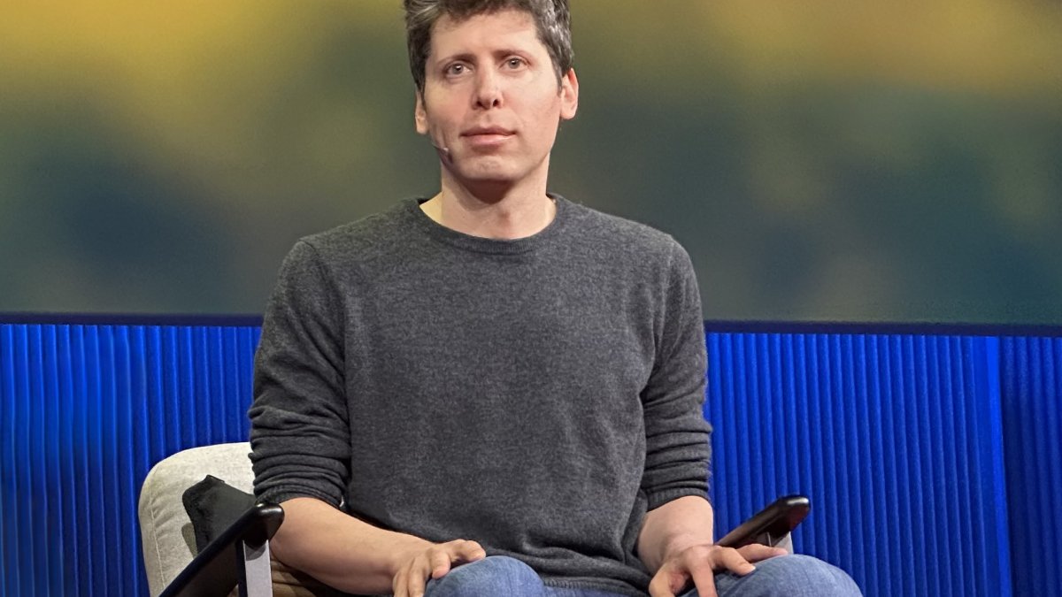 OpenAI Seeks $30 Billion at a $1.4 Trillion Valuation as a Bridge Round Replaces Its Postponed IPO