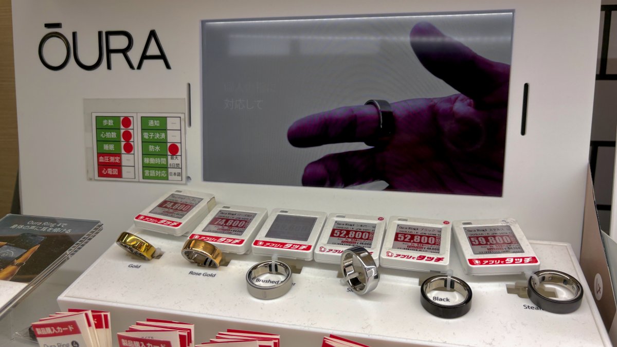 A Postponed IPO and a Pair of 'Pervert Glasses': Why AI Wearables Still Can't Buy Their Breakout Moment