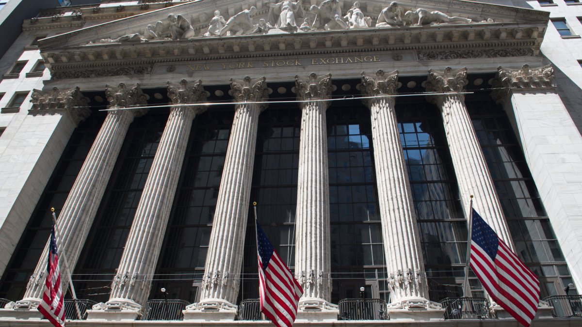 Snowflake Upsizes a Zero-Coupon Convertible to $3.75 Billion, Pushing Dilution Risk Into 2029