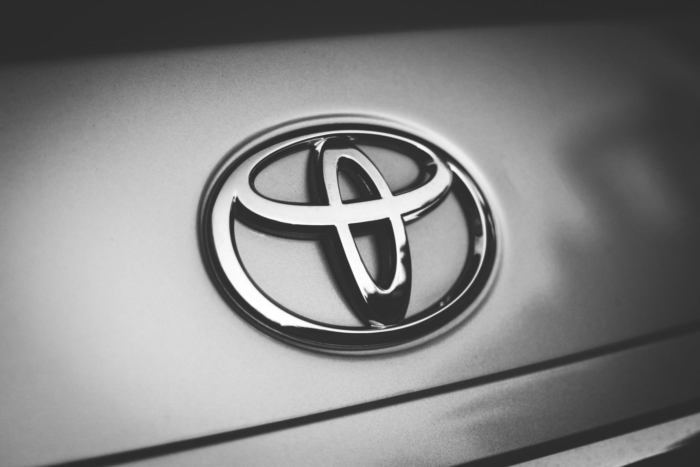 Toyota Weighs 400,000 Robots and $6.4 Billion a Year to Automate Its Factories
